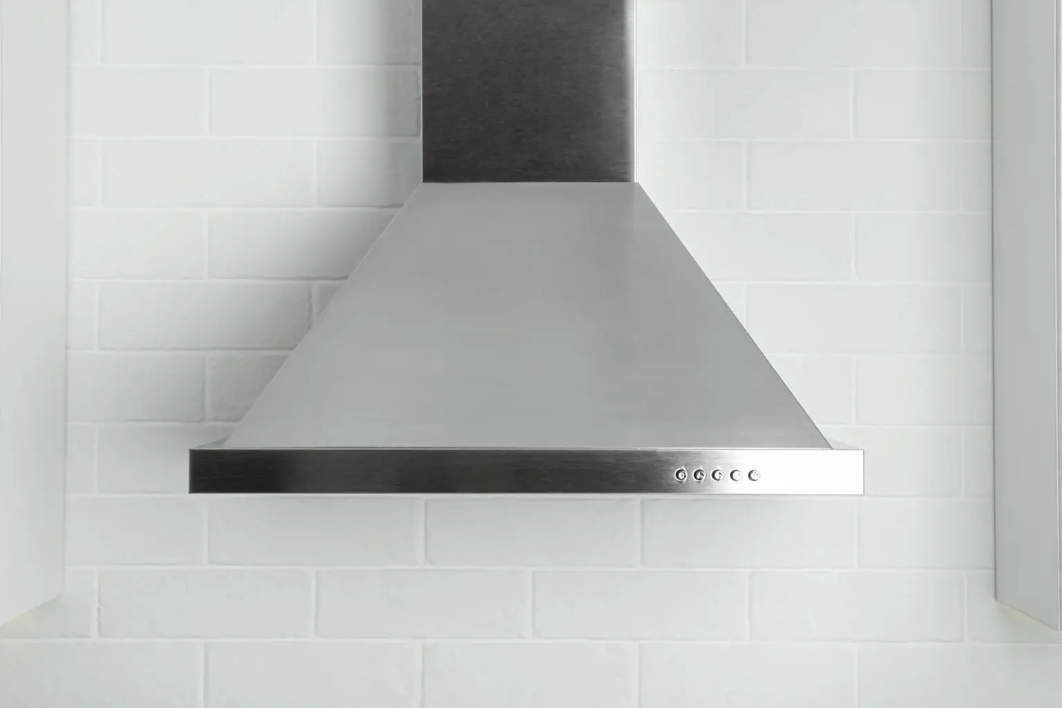 Jednostavan vodič za postavljanje zidne nape